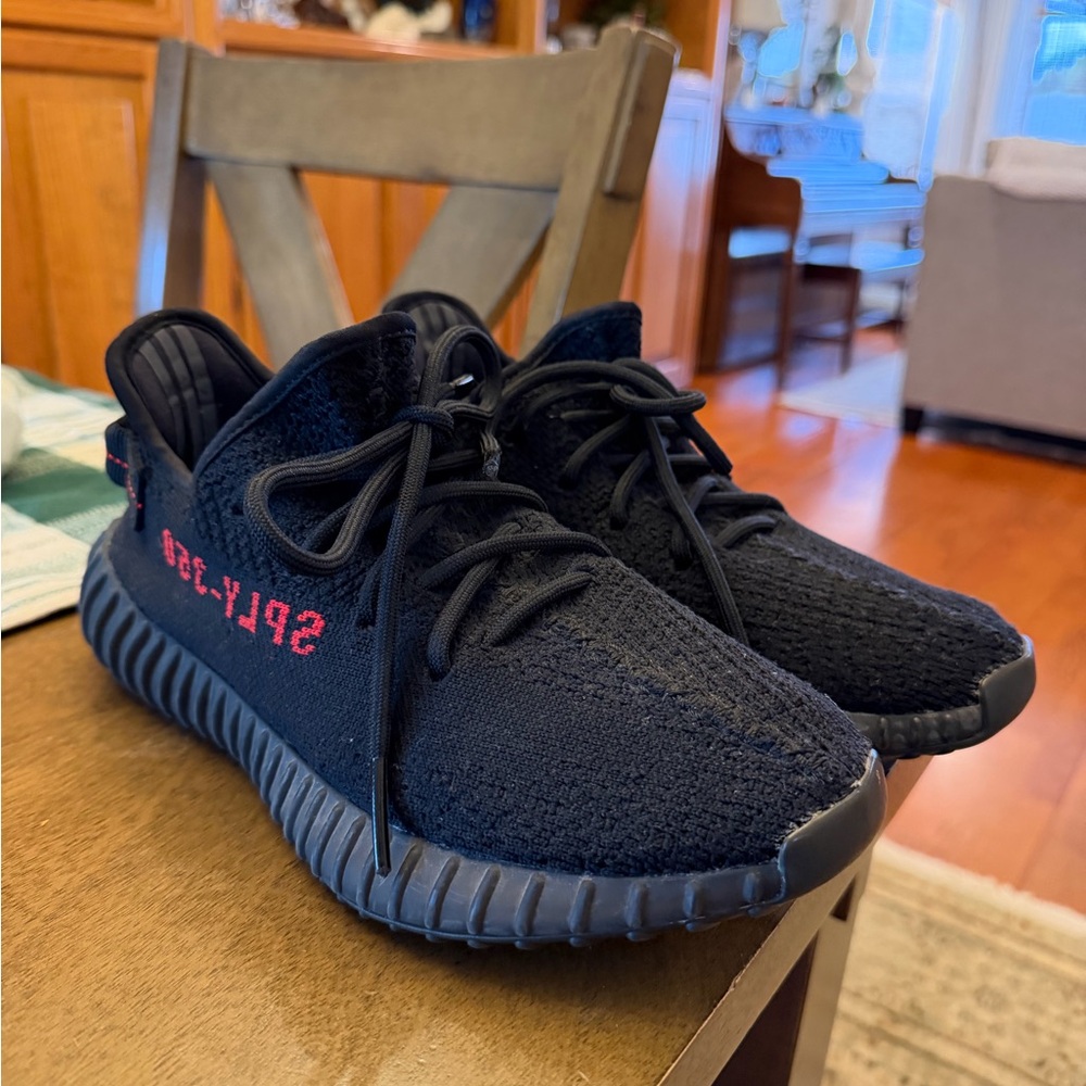 Adidas Yeezy Boost 350 V2 “Core Black / Red”